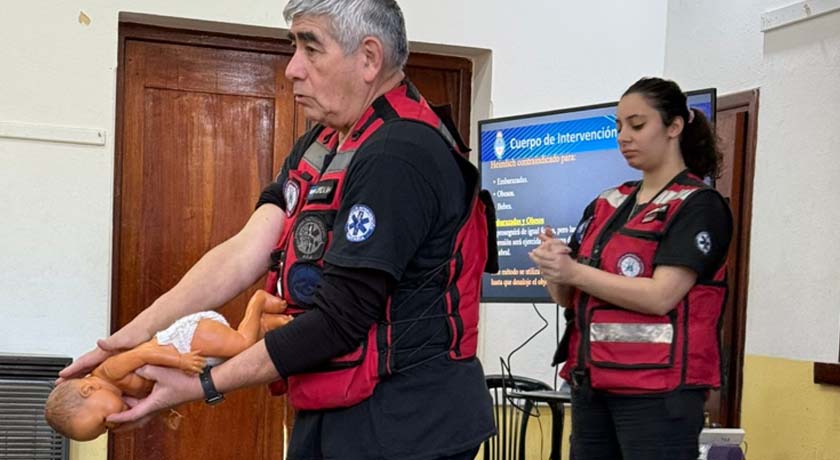 Visita de bomberos voluntarios